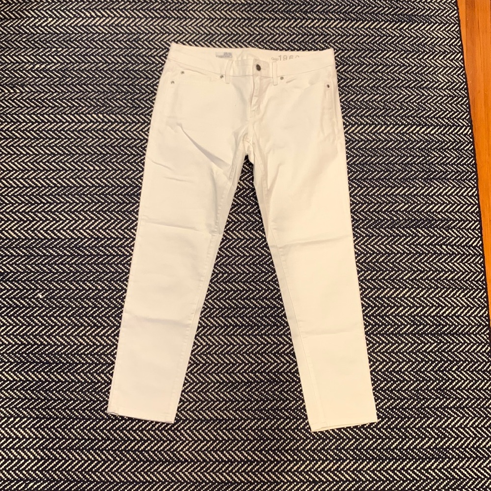 White skinny jeans